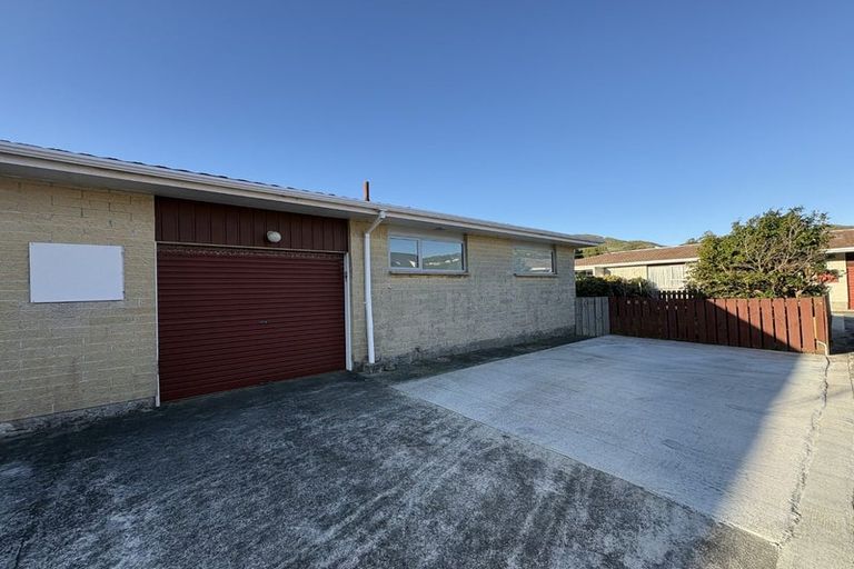 Photo of property in 10a Beauchamp Street, Tawa, Wellington, 5028