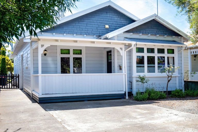 Photo of property in 117 Vigor Brown Street, Napier South, Napier, 4110