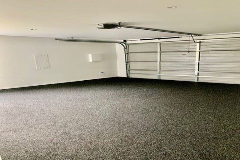 Photo of property in 10 Mccahon Drive, Rangiora, 7400