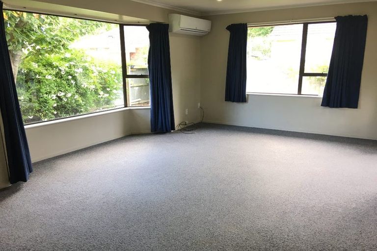 Photo of property in 52 Truman Road, Bryndwr, Christchurch, 8053