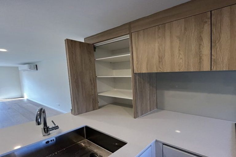 Photo of property in 17 Jabuka Street, Glen Eden, Auckland, 0602