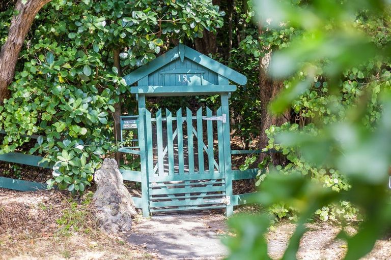 Photo of property in 15 Pingau Street, Paekakariki, 5034