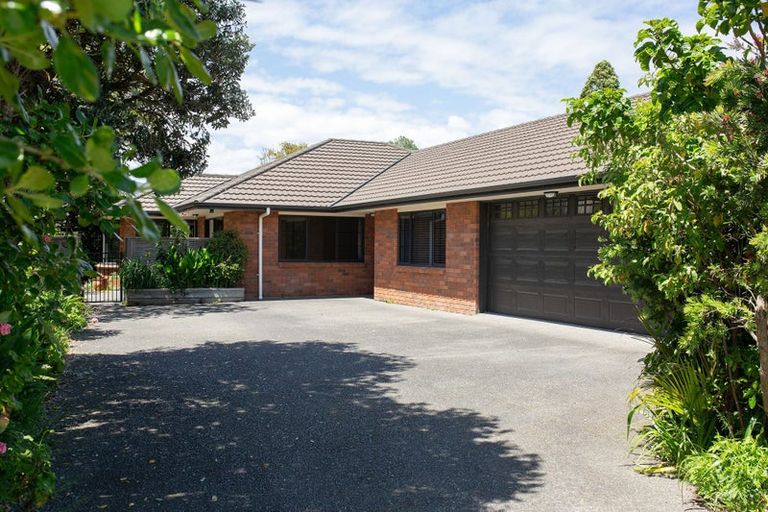 Photo of property in 6 Nimmo Avenue, Waikanae, 5036