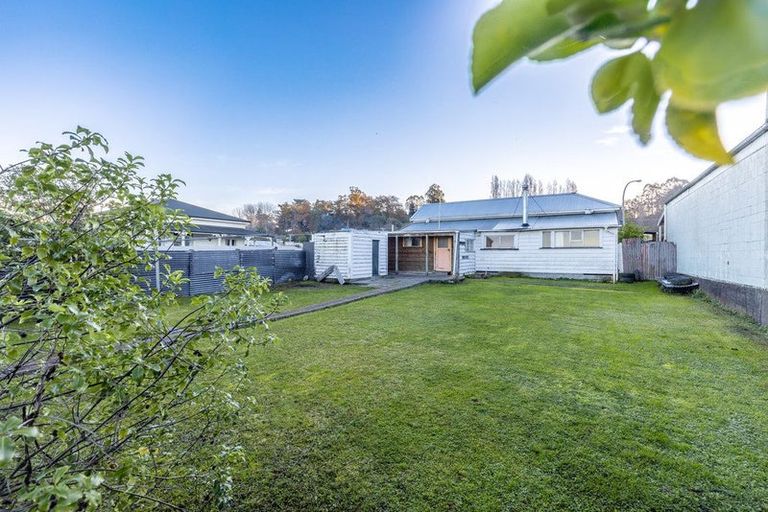 Photo of property in 5 Collins Street, Waipawa, 4210