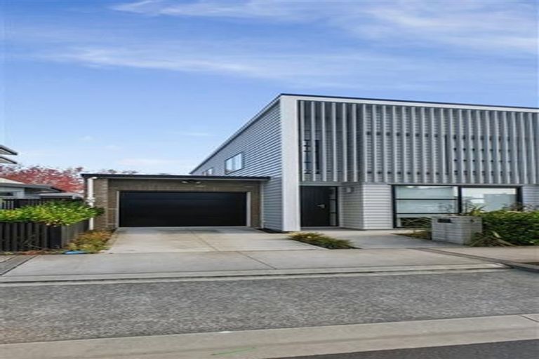 Photo of property in 5 Liquidambar Drive, Hobsonville, Auckland, 0616