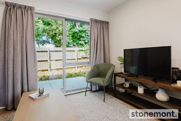Photo of property in 26 Earlsworth Road, Mangere East, Auckland, 2024