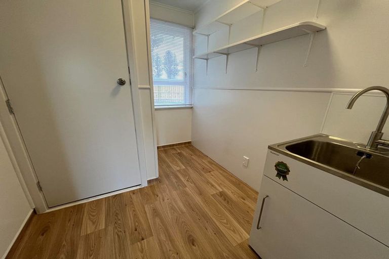 Photo of property in 23-25 Stephens Crescent, Highbury, Palmerston North, 4412