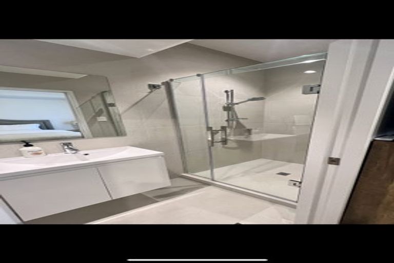 Photo of property in 6 Parenga Lane, Kumeu, 0810