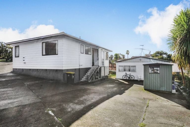 Photo of property in 9 Holborn Place, Papatoetoe, Auckland, 2025