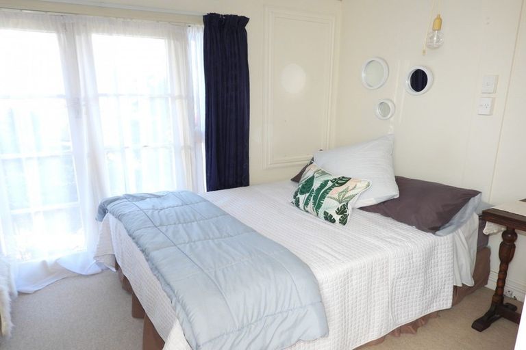 Photo of property in 132 Perth Street, Holmes Hill, Oamaru, 9401