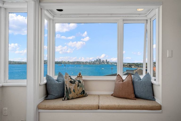 Photo of property in 38 Jubilee Avenue, Devonport, Auckland, 0624