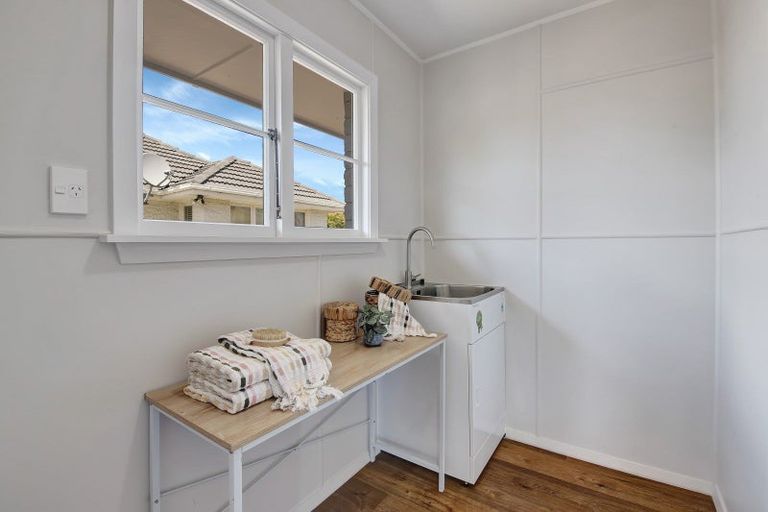 Photo of property in 15 Niagara Street, Wainoni, Christchurch, 8061