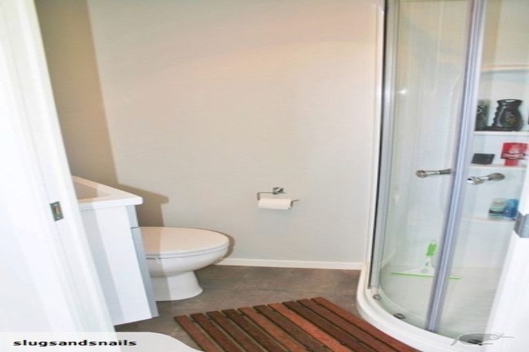 Photo of property in 16b Woodall Place, Totara Vale, Auckland, 0627