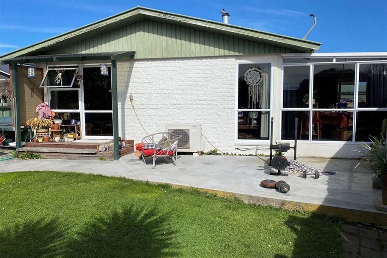 Photo of property in 49 Cottonwood Street, Parklands, Christchurch, 8083