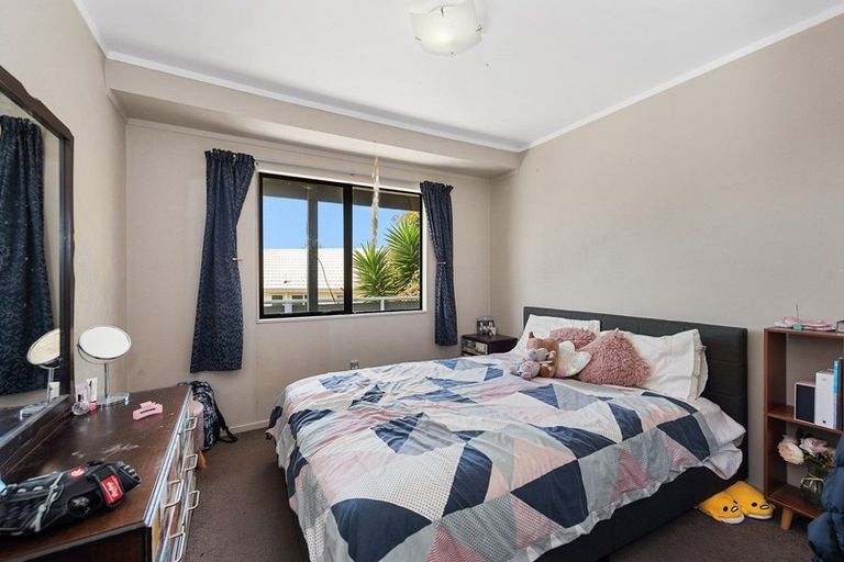 Photo of property in 2 Rosehill Place, Nawton, Hamilton, 3200