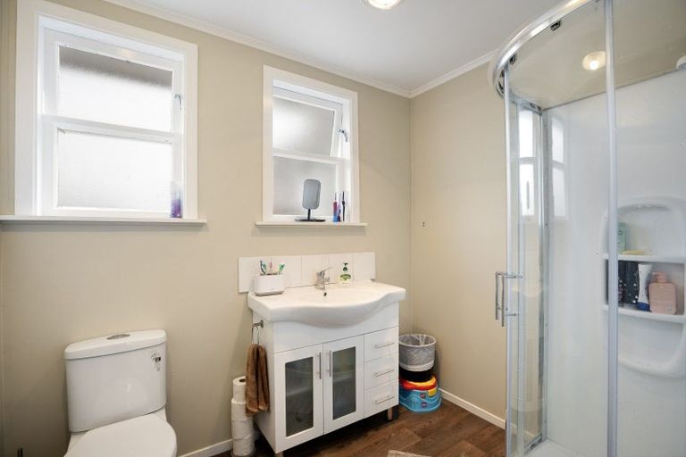 Photo of property in 5 Kowhai Street, Naenae, Lower Hutt, 5011