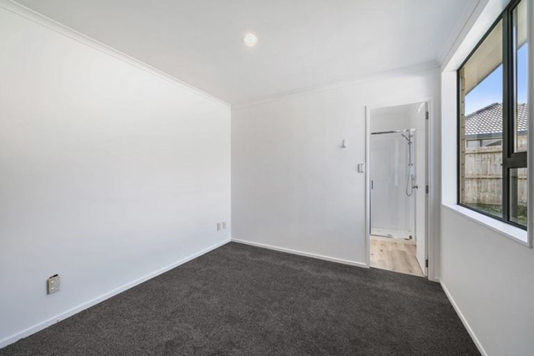 Photo of property in 30a Kayes Road, Pukekohe, 2120