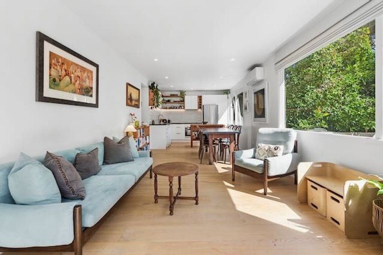 Photo of property in 2/14 Glenbush Place, Birkenhead, Auckland, 0626