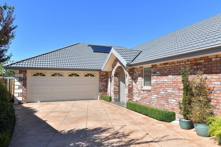 Photo of property in 15 Elm Drive, Rangiora, 7400