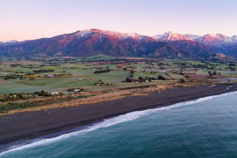 Photo of property in 44 Beach Road, Kaikoura Flat, Kaikoura, 7371