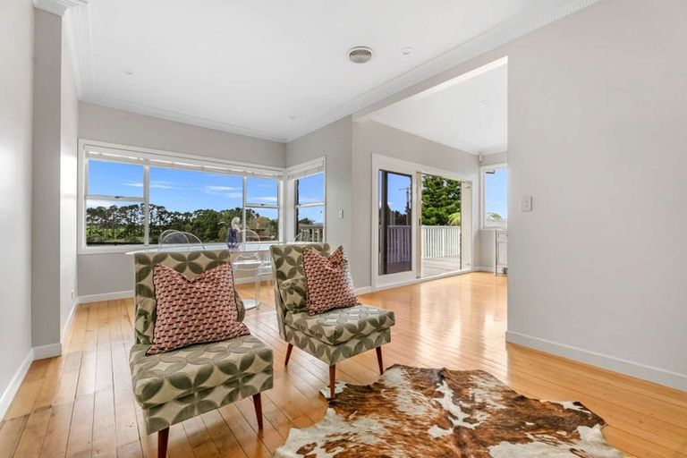 Photo of property in 247 Burtt Road, Paerata, Drury, 2578