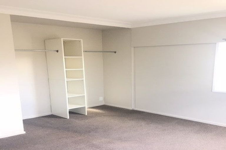 Photo of property in 86a Pupuke Road, Hillcrest, Auckland, 0627
