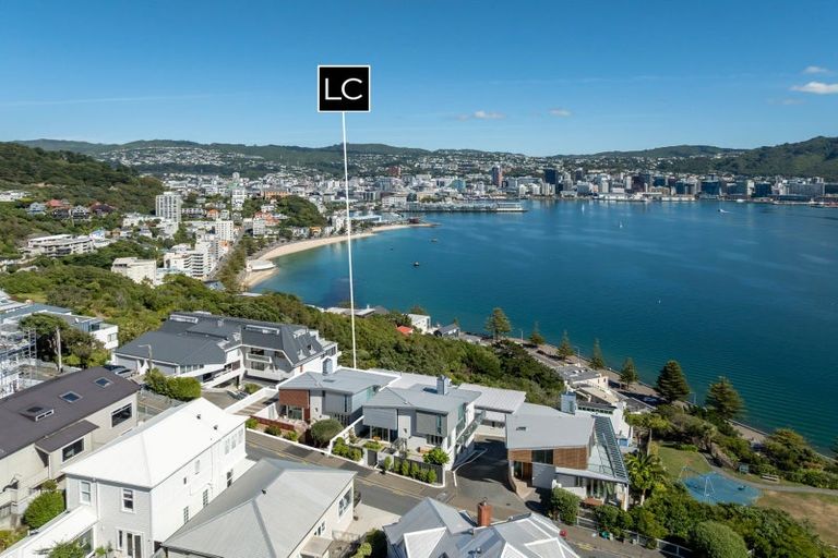 Photo of property in 26 The Crescent, Roseneath, Wellington, 6011