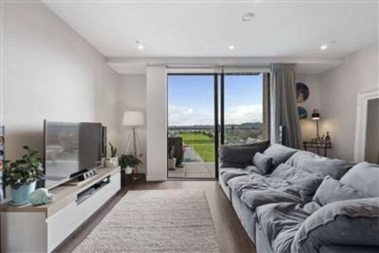 Photo of property in 302/57 Mapou Road, Hobsonville, Auckland, 0616
