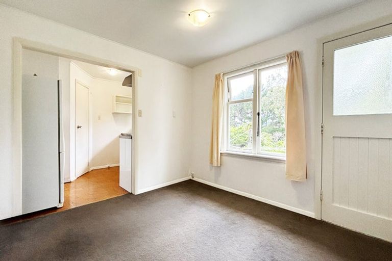 Photo of property in 51 Mortimer Terrace, Brooklyn, Wellington, 6021