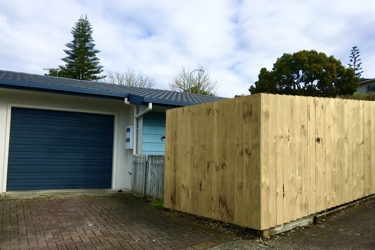 Photo of property in 33 Malaspina Place, Papatoetoe, Auckland, 2025