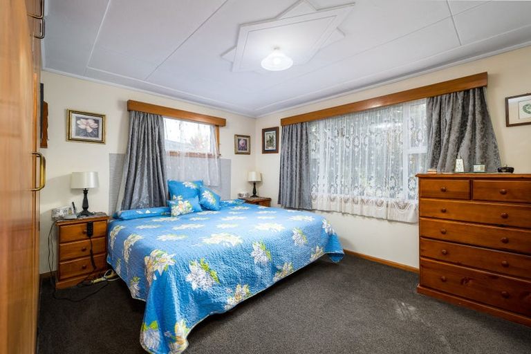 Photo of property in 85 Timaru Road, Waimate, 7924