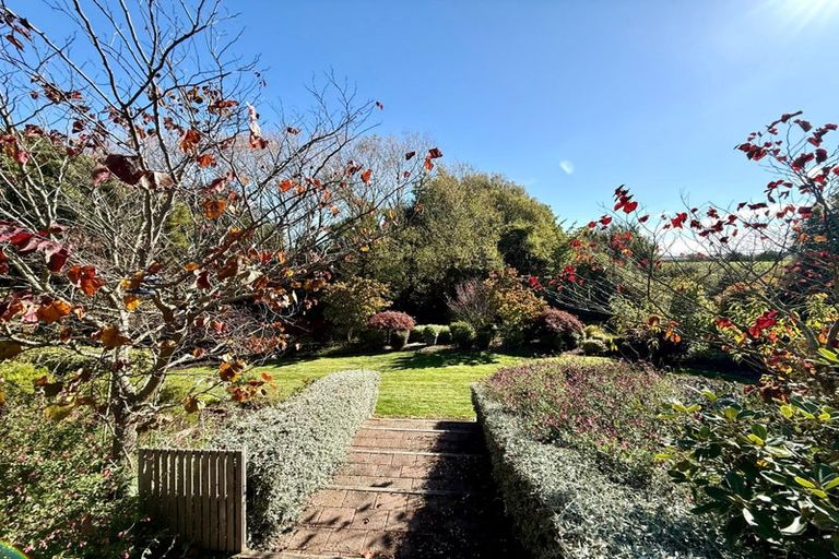 Photo of property in 21 Bidwell Place, Hillmorton, Christchurch, 8025