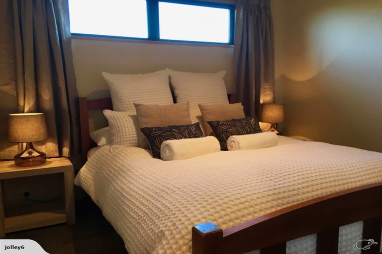 Photo of property in 13 Sunrise Lane, Queenstown, 9300