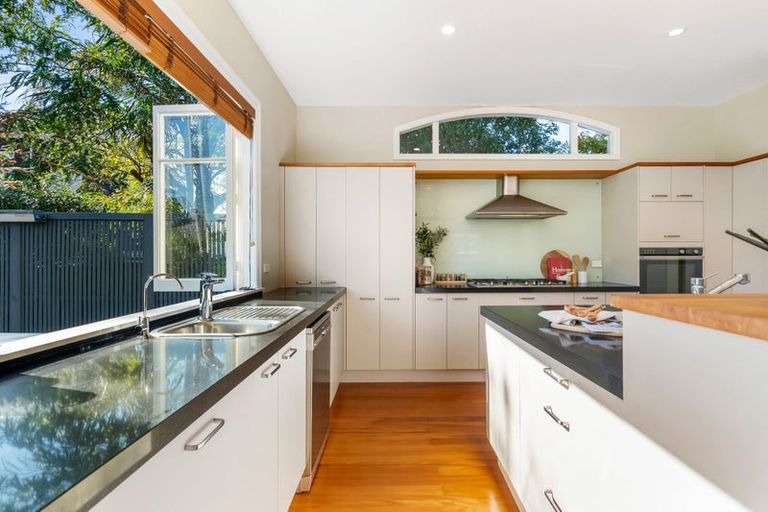 Photo of property in 10 Bayswater Avenue, Bayswater, Auckland, 0622