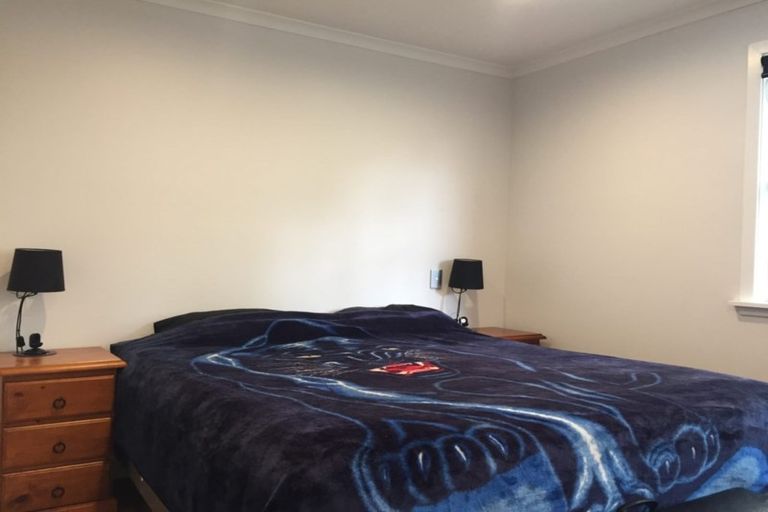 Photo of property in 55a Lynwood Road, New Lynn, Auckland, 0600