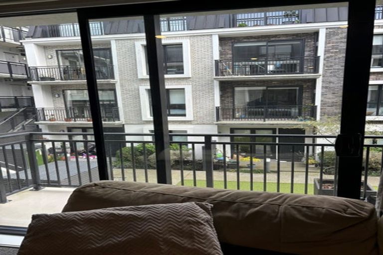 Photo of property in 16 Constable Street, Newtown, Wellington, 6021