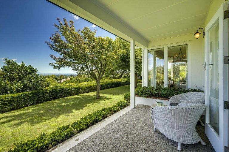 Photo of property in 20 Tauroa Road, Havelock North, 4130