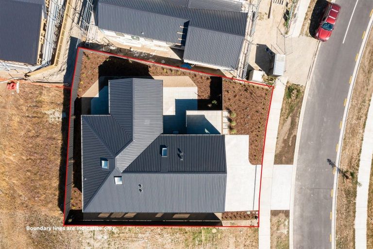 Photo of property in 6 Simpson Crescent, Wanaka, 9305