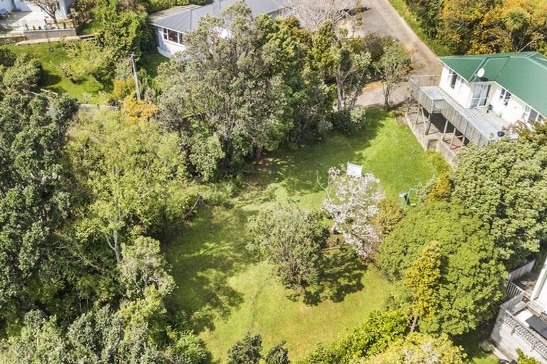Photo of property in 61a Kahu Road, Paremata, Porirua, 5024