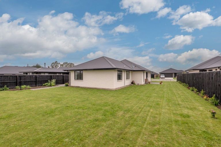 Photo of property in 40 Eric Crozier Road, Darfield, 7510