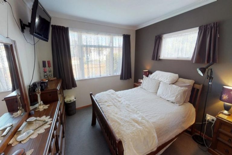 Photo of property in 25 George Street, Levin, 5510