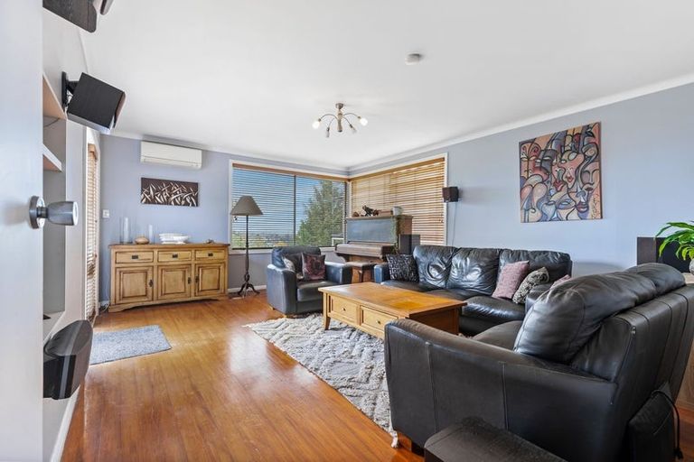 Photo of property in 253 Don Buck Road, Massey, Auckland, 0614