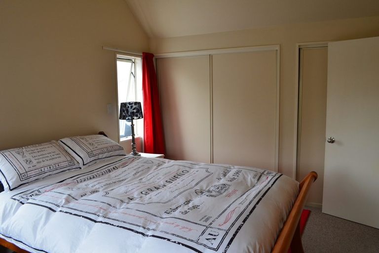 Photo of property in 2/240 Kilmore Street, Christchurch Central, Christchurch, 8011