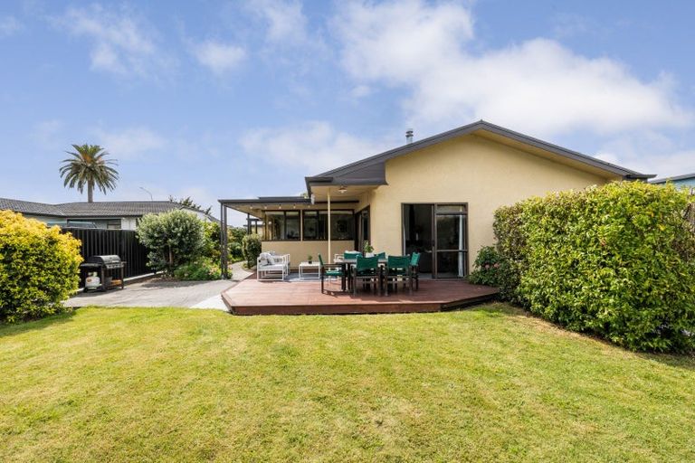Photo of property in 12 Church Road, Taradale, Napier, 4112