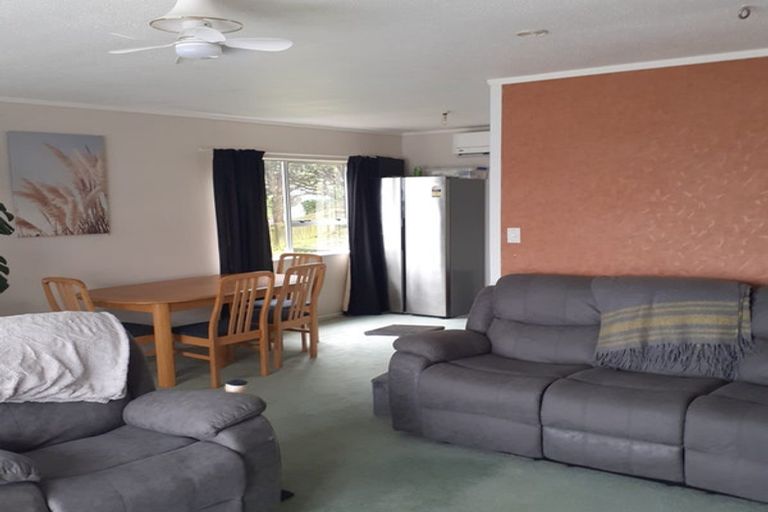 Photo of property in 12 Staysail Place, Whitby, Porirua, 5024