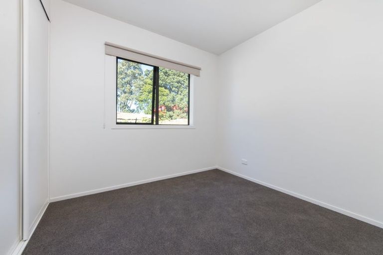 Photo of property in 1/14a Kaponga Crescent, New Lynn, Auckland, 0600