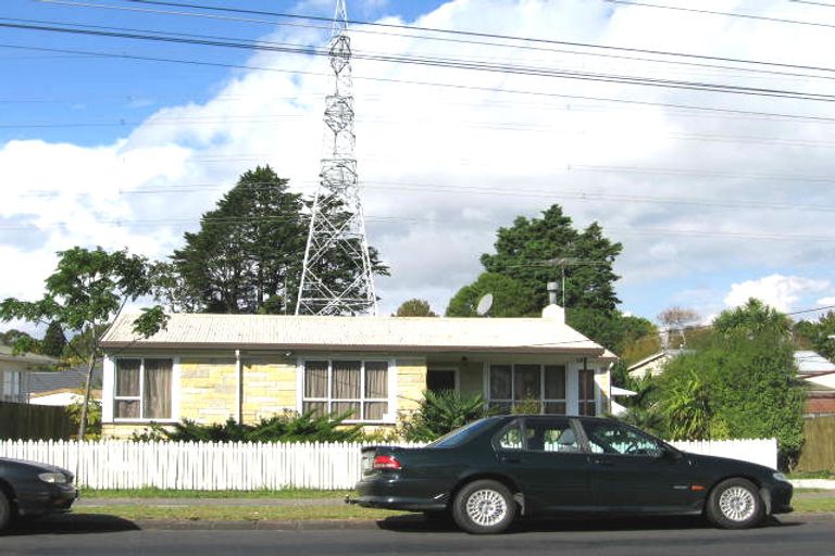 Photo of property in 106 Portage Road, New Lynn, Auckland, 0600