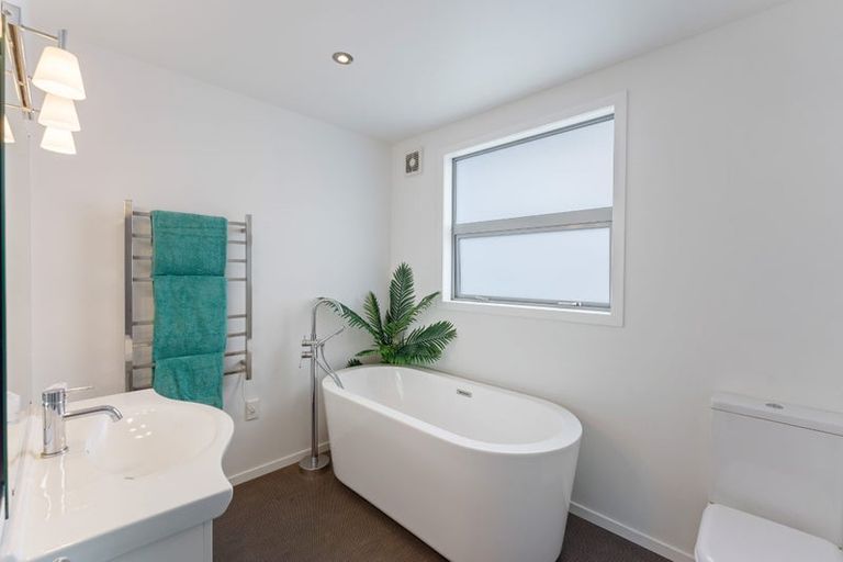 Photo of property in 109a Golf Road, Paraparaumu Beach, Paraparaumu, 5032