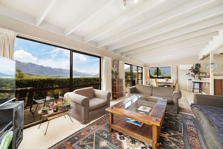 Photo of property in 79 Hensman Road, Queenstown, 9300