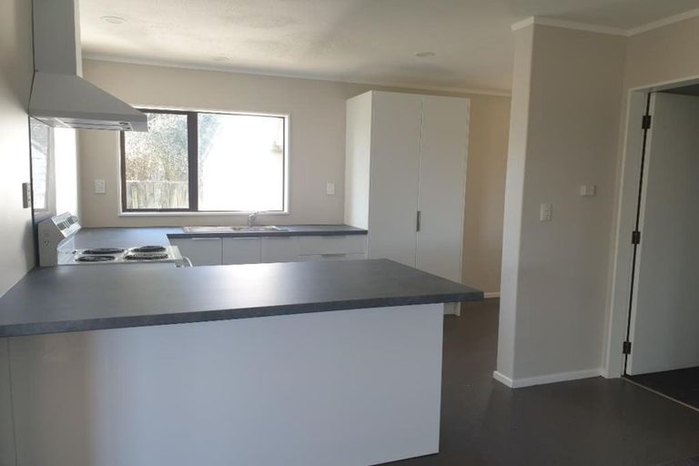 Photo of property in 22 Linwood Drive, Paraparaumu, 5032